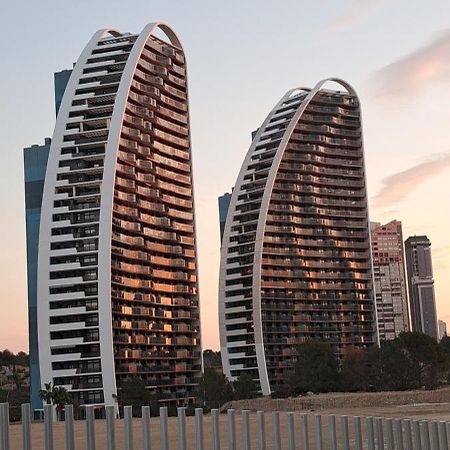 Romero Apartments-Sunset Waves-Benidorm Bagian luar foto