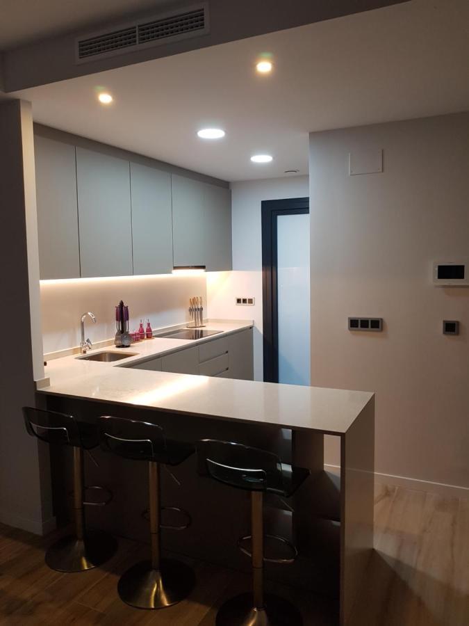 Romero Apartments-Sunset Waves-Benidorm Bagian luar foto