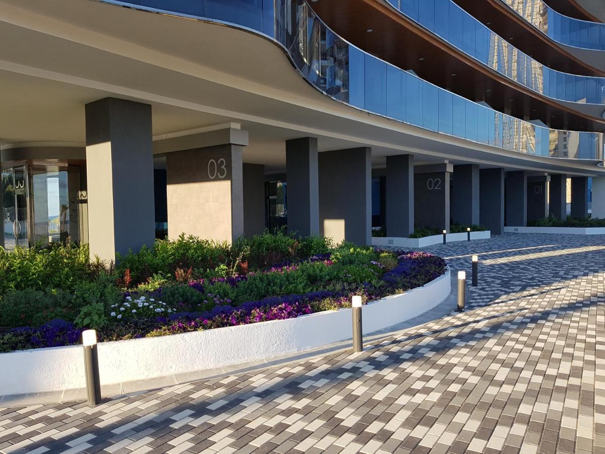 Romero Apartments-Sunset Waves-Benidorm Bagian luar foto