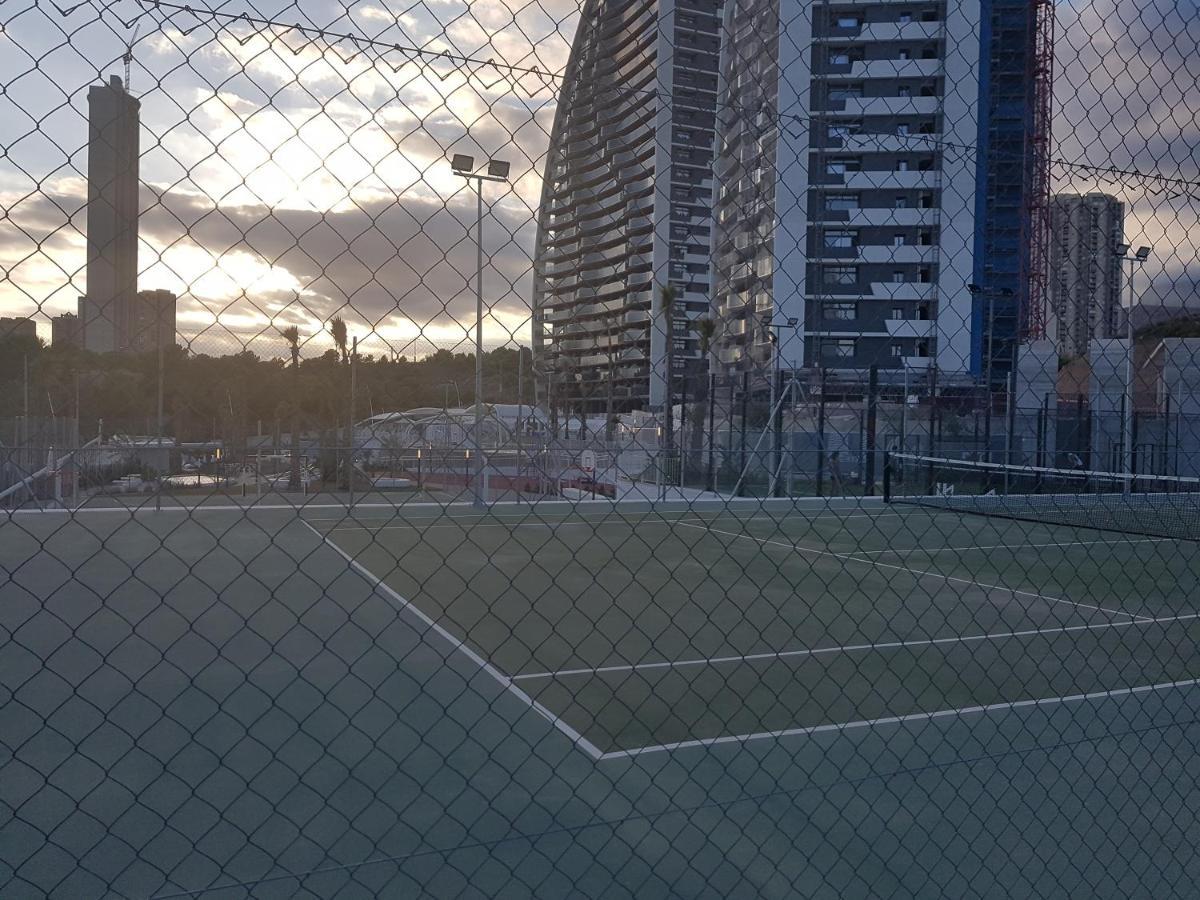 Romero Apartments-Sunset Waves-Benidorm Bagian luar foto