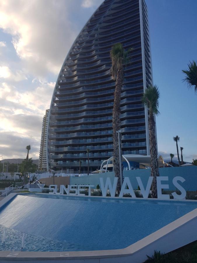 Romero Apartments-Sunset Waves-Benidorm Bagian luar foto