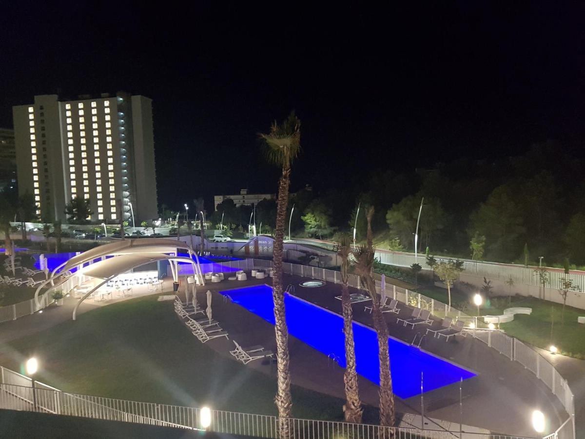 Romero Apartments-Sunset Waves-Benidorm Bagian luar foto